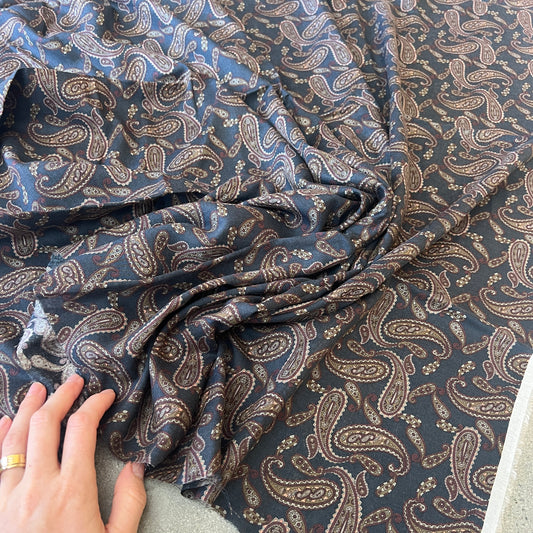 lightweight lyocell fabric with a vintage inspired paisley print in multiple colourways - Ideal for shirts or dresses